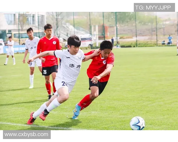 足球明星的休闲生活揭秘:他们的娱乐项目与爱好大盘点 足球明星的休闲生活揭秘:他们的娱乐项目与爱好大盘点